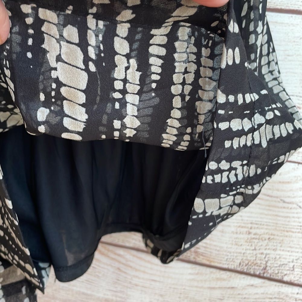 TCEC PAPERBAG WAIST SHORTS - Picture 5 of 6